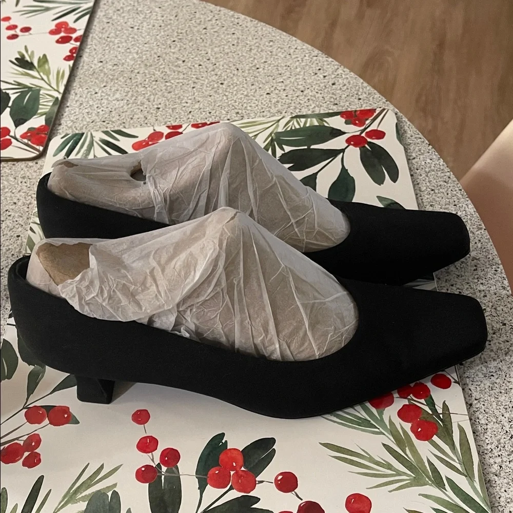 Stuart Weitzman Elegant Black Women's Shoes